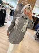 Aplik Detaylı Gömlek